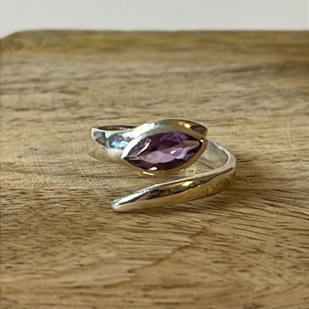 Solid 925 Sterling Silver Amethyst Gemstone Bypas… - image 2